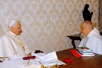Ler mais: O Prior Ir. Enzo em audiência privada com o Papa Bento XVI